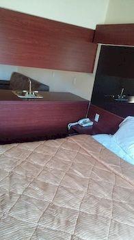 Microtel Inn & Suites By Wyndham Camp Lejeune/Джаксънвил Екстериор снимка